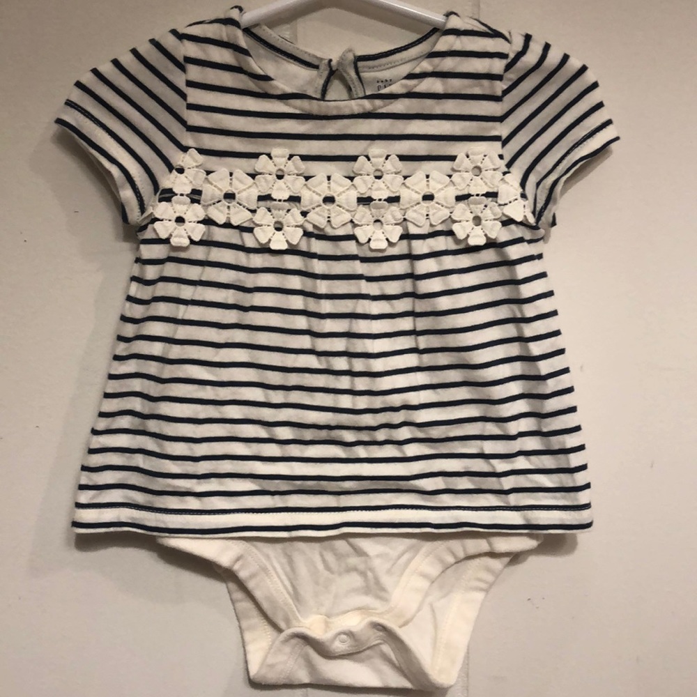 Gap body double shirt